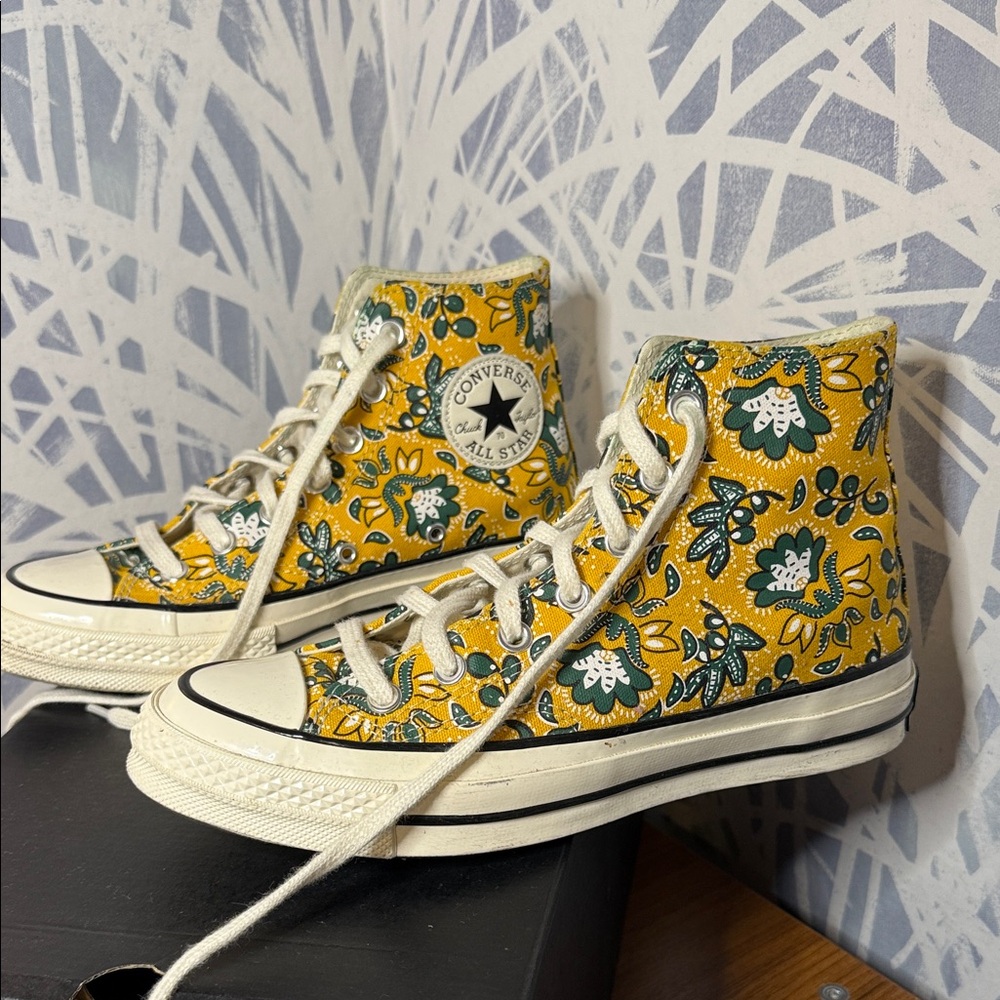 Converse Yellow and Green Patterned High-Tops - Picture 4 of 8